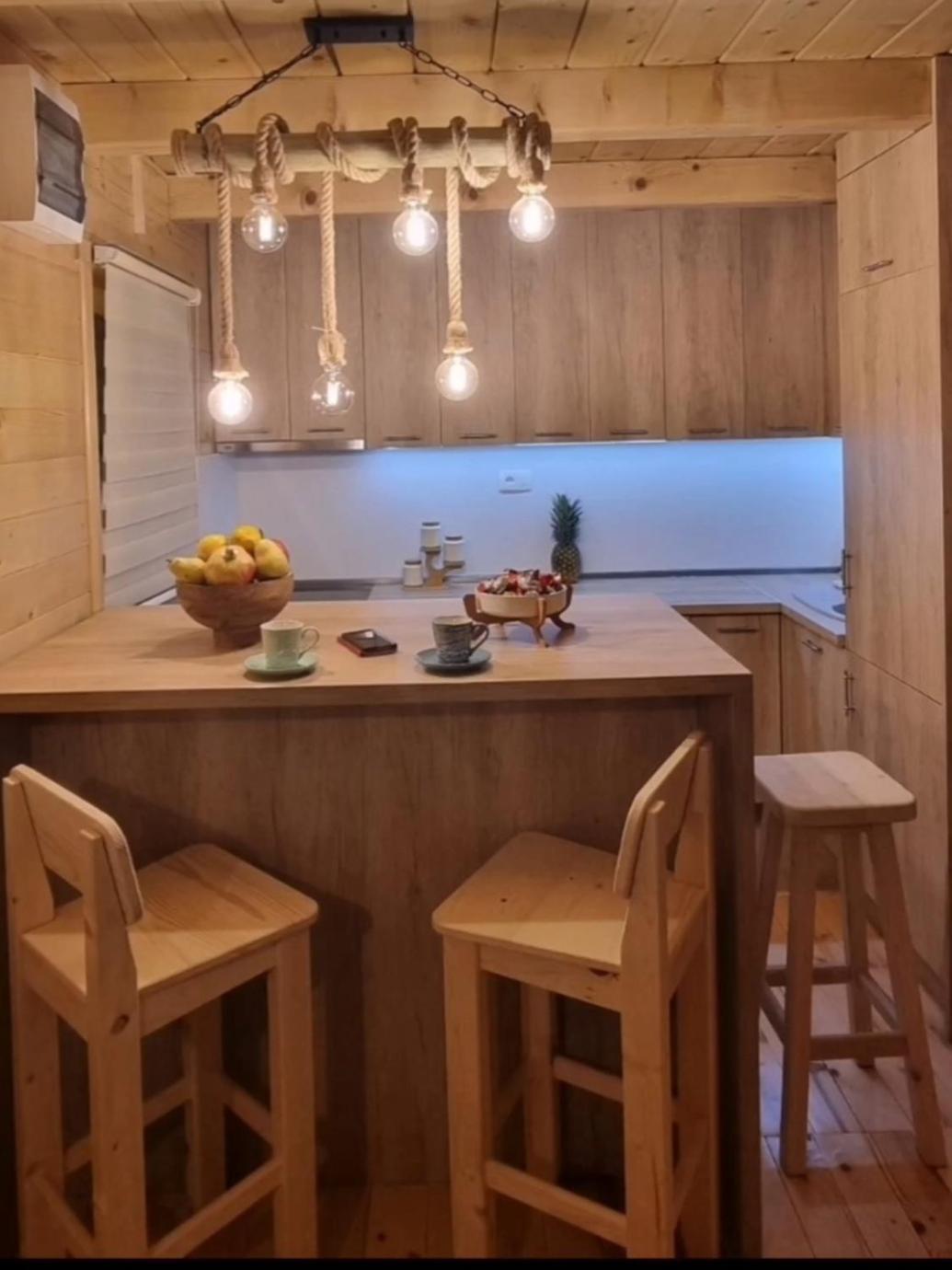 Oasis Of Peace Apartman Cetinje Kültér fotó